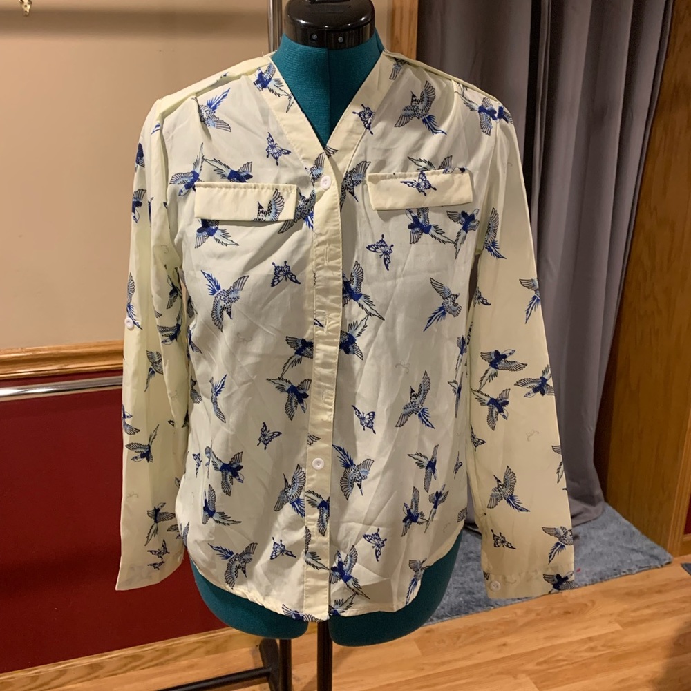Blouse - Pale yellow with blue birds - size XL
